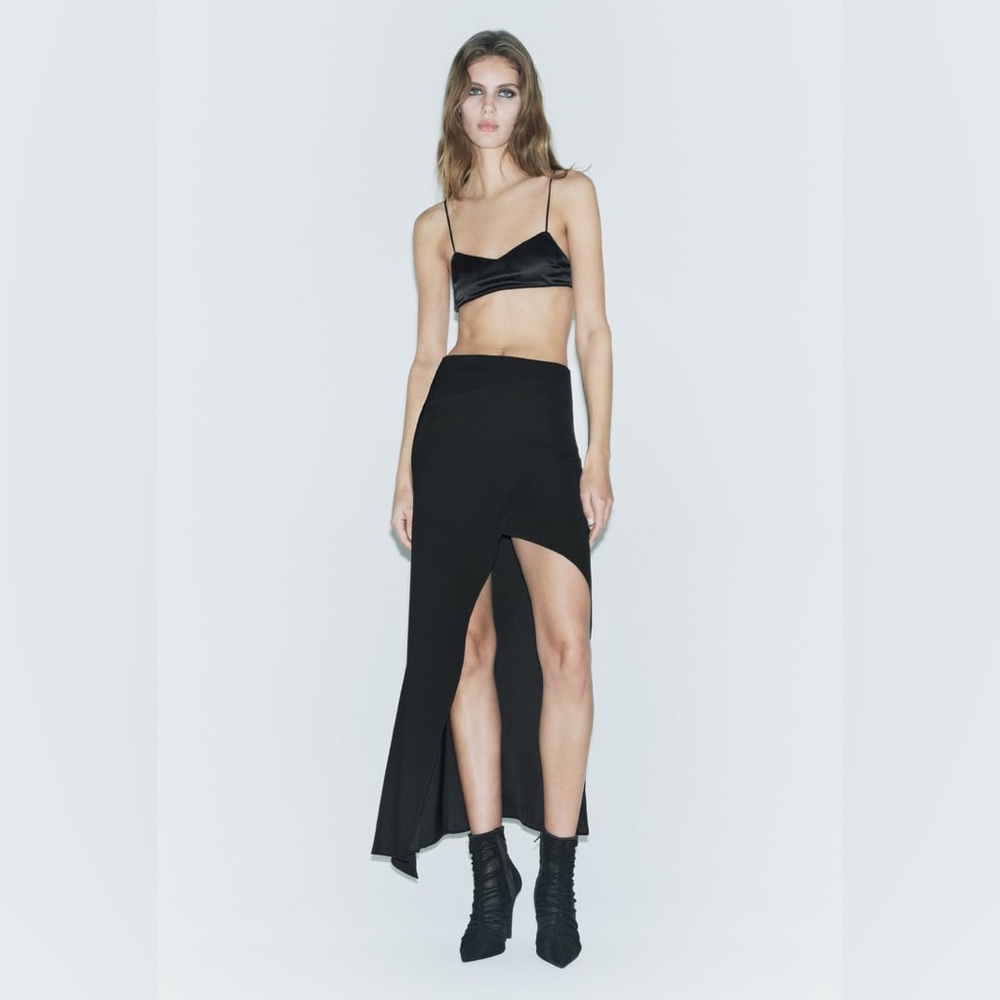 Zara limited edition front slit Black skirt sz.XXS